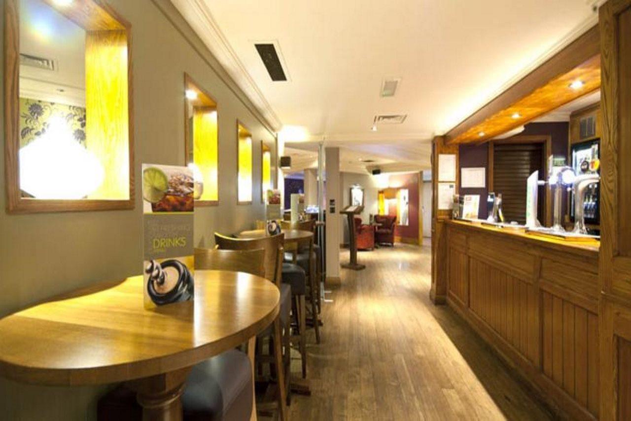 Premier Inn Glasgow Airport Пейсли Экстерьер фото